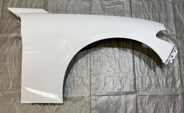 2017-2022 Alfa Romeo Giulia Base / Ti Passenger Side Fender Panel / Alfa White  AG005