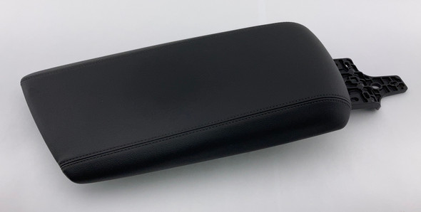 2017-2019 Alfa Romeo Giulia Center Console Lid / Black Leather /   AG005