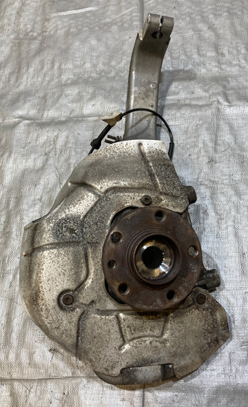 2017-2022 Alfa Romeo Giulia 2.0 Q4 AWD Driver Front Knee / Knuckle Hub w/ Control Arms /  AG005