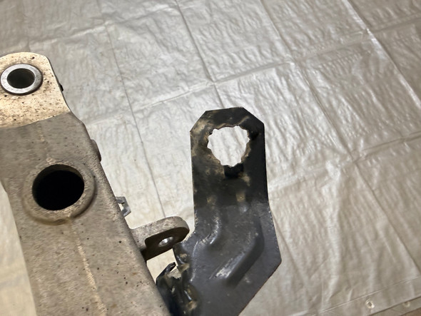 2017-2019 Alfa Romeo Giulia Passenger Side Rear Lower Control Arm / OEM / AG005