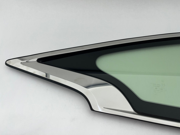 2017-2020 Infiniti Q60 Passenger Side Quarter Window Glass /   IQ605