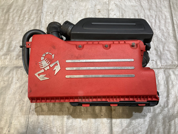 2012-2014 Fiat 500 Abarth Air Intake Air Box / Engine Cover / OEM /  F5023