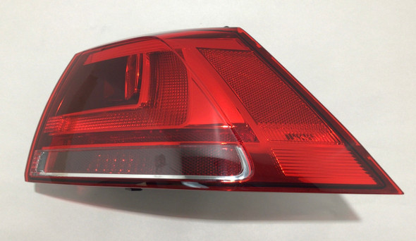 2015-2017 Volkswagen MK7 Golf R Passenger Outer Tail Light / Halogen /   M7R06