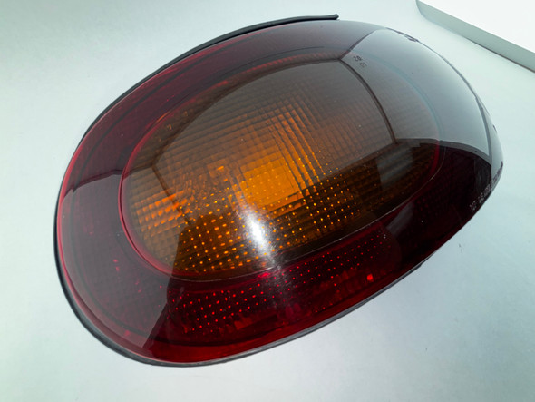 1990-1997 Mazda Miata Driver Side Tail Light / OEM /   NA106
