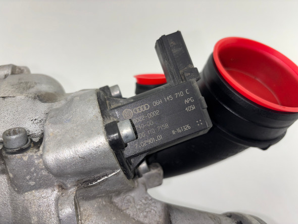 2015-2017 Volkswagen MK7 Golf R IS38 Turbocharger Assembly w/ Manifold / 108K M7R11