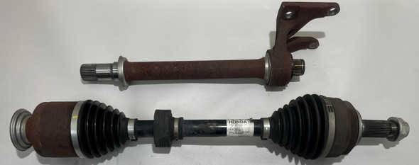 2017-2021 Honda Civic Type R FK8 OEM Passenger Side CV Axle Half Shaft w/ Intermediate Bearing / 64K TR106