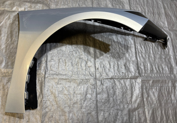 2020-2025 Chevrolet C8 Corvette Stingray Passenger Side Fender Panel *DAMAGE* / Silver Flare Metallic  C8001