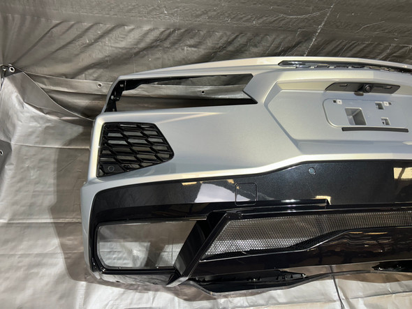 2020-2024 Chevrolet C8 Corvette Stingray OEM Rear Bumper Cover w/ Grille / Diffuser / Silver Flare Metallic C8001