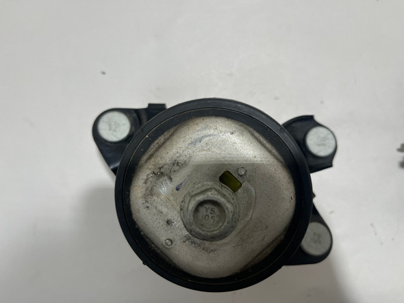 2020-2024 Chevrolet C8 Corvette Stingray 6.2l OEM Motor Mount Brackets / 15K 