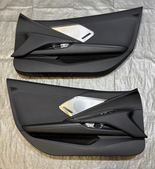 2020-2024 Chevrolet C8 Corvette Stingray 2LT Interior Door Panels / Pair / Black w/ Carbon Fiber /   C8002