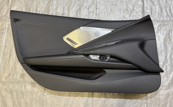 2020-2024 Chevrolet C8 Corvette Stingray 2LT Interior Door Panels / Pair / Black w/ Carbon Fiber /   C8002