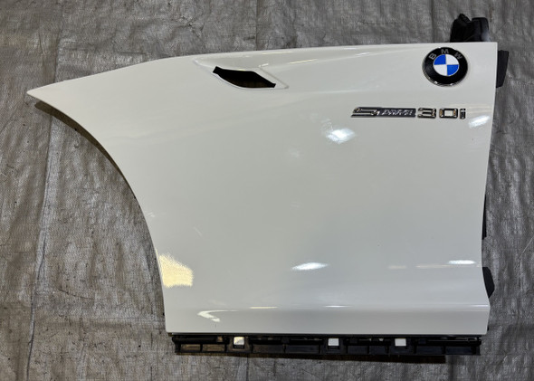 2009-2016 BMW E89 Z4 Driver Side Fender Panel w/ Trim / Alpine White 3  Z4908