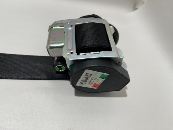 2006-2012 Porsche 987 Cayman OEM Seat Belts / Pair / Black /   BC033