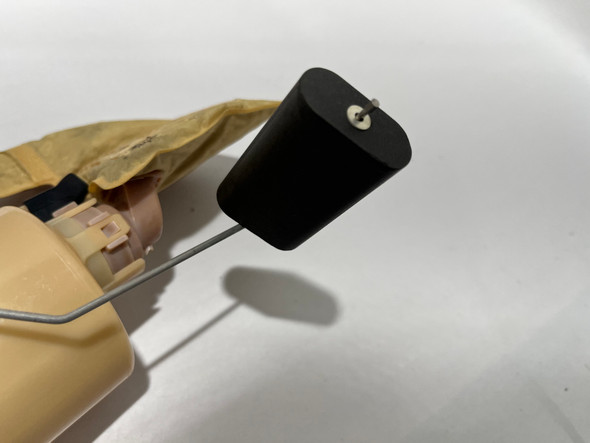 2000-2003 Chevrolet Corvette C5 Driver Side Fuel Pump Sending Unit / 10432920 / 106K C5032