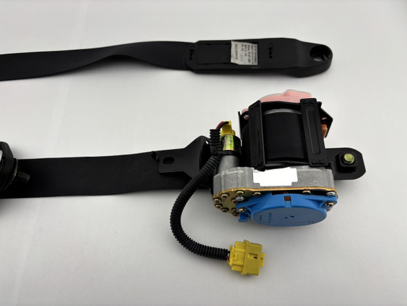 2002-2005 Honda S2000 OEM Seat Belts / Pair / Black /   HS008