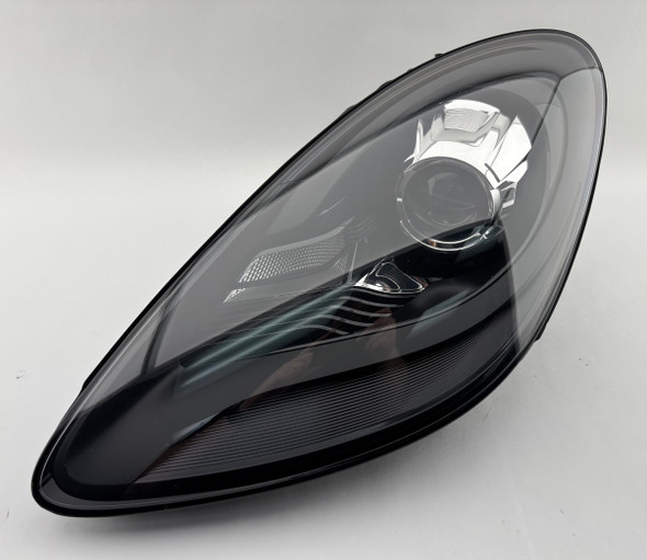 2017-2021 Porsche 718 Boxster Cayman Driver Side Headlight / Xenon /   BC302