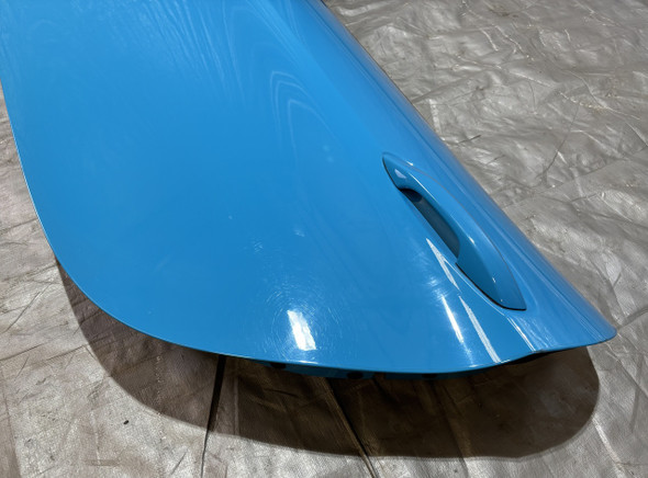2017-2025 Porsche 718 Boxster Cayman Driver Side Door Assembly / Miami Blue  BC302