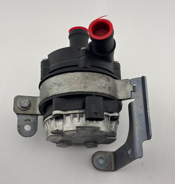 2017-2023 Porsche 718 Boxster Cayman Auxiliary Engine Coolant Water Pump / 65K BC302