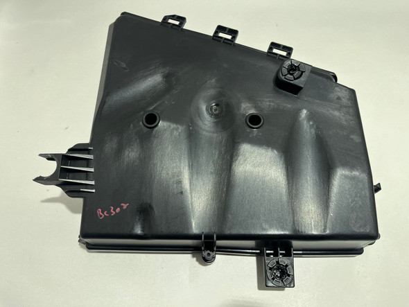 
2017-2025 Porsche 718 Boxster Cayman 2.0l 2.5l OEM Air Intake Air Box w/ Pipe /   BC302
