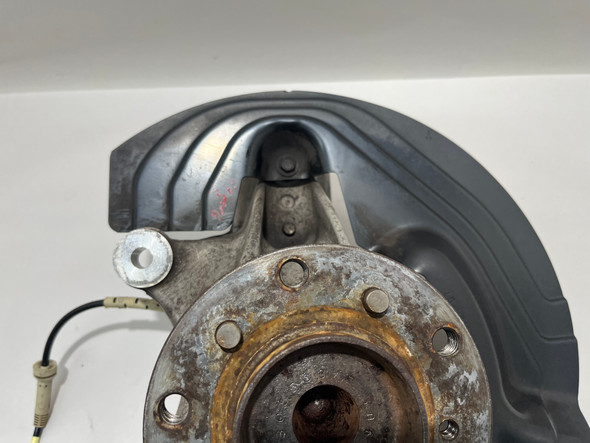 2008-2013 E90 BMW M3 Passenger Front Spindle Hub Assembly / 109K E9M06