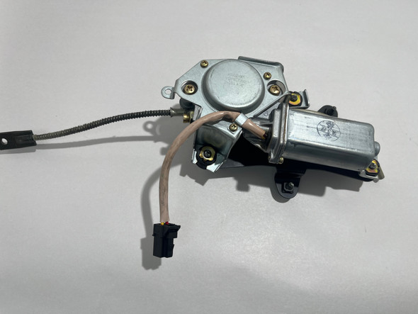 2004-2008 Nissan 350Z Tonneau Locking Motor / Latch /   5Z029