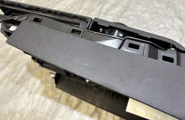 2023-2025 Nissan Z OEM Center Console w/ Lid / Black / Automatic /   NZ002