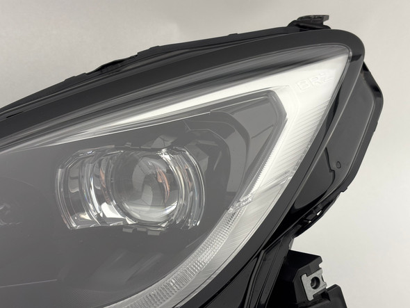 2022-2023 Subaru BRZ Limited Driver Side Adaptive LED Headlight / SRH /   FB209