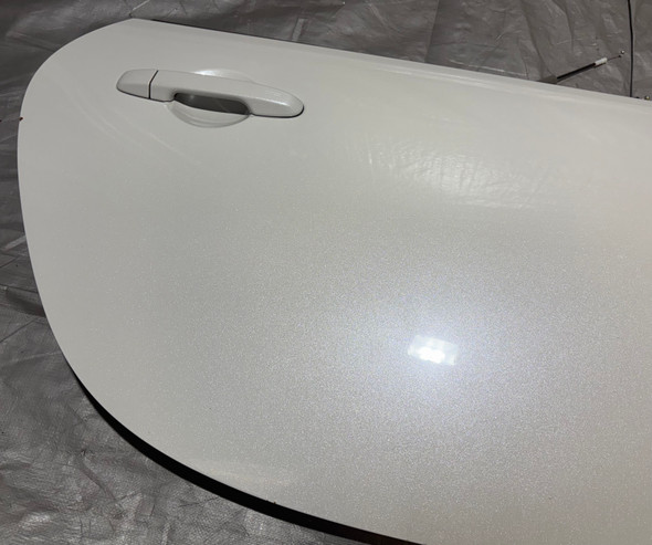 2022-2023 Toyota GR86 / Subaru BRZ Passenger Side Door Assembly / Crystal White Pearl  FB209