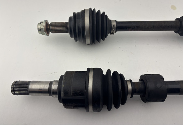 2017-2020 Fiat 124 Spider CV Axles Shafts / Pair / Automatic  / 61K FD029