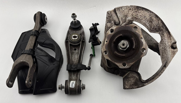 2013-2016 Porsche 981 Boxster / Cayman Passenger Front Knee / Spindle Hub w/ Control Arms / 53K BC206