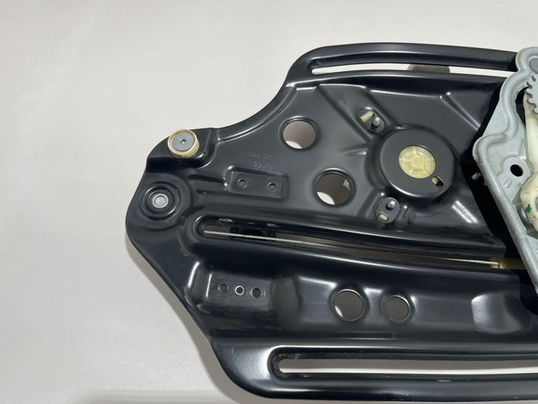 2008-2013 E88 BMW 128i 135i Convertible Passenger Side Rear Quarter Window Regulator / Motor /   B1013