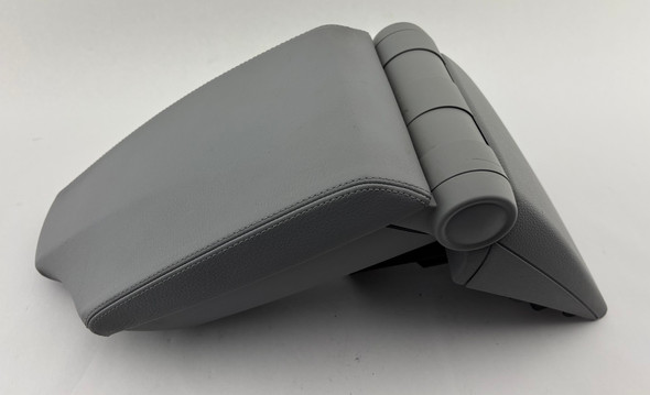 2008-2013 BMW 128i 135i Center Console Armrest Assembly w/ Storage / Gray Leather /   B1013