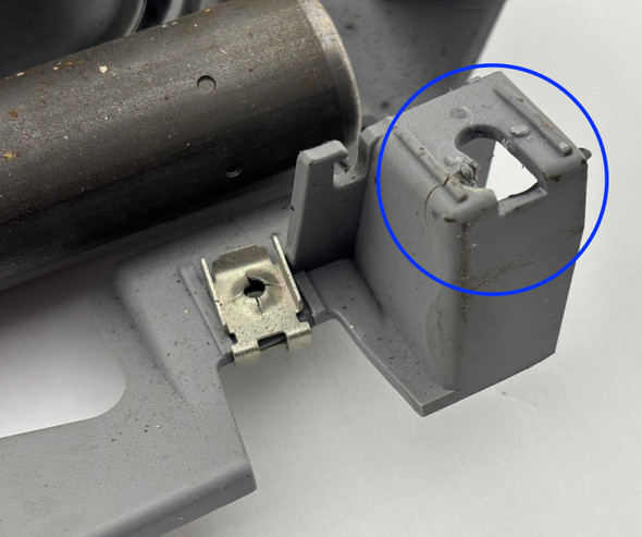 2008-2013 BMW 128i 135i Convertible Driver Side Knee Airbag / OEM / Gray /   B1013