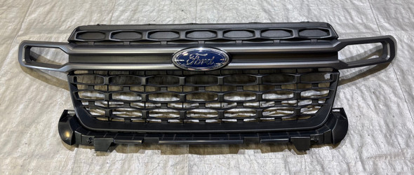 2022-2024 Ford Maverick XLT Front Grille Assembly /   MV005