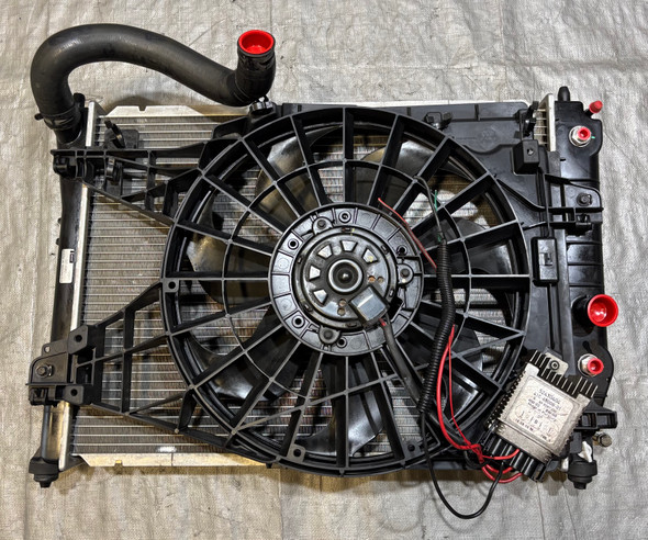 2005-2013 Chevrolet Corvette C6 Base / Grand Sport Radiator w/ Fan Assembly /   C6023