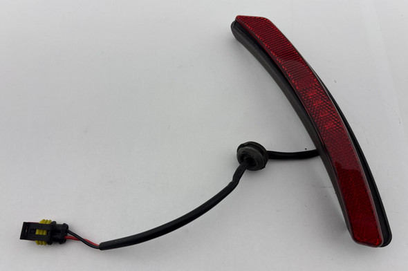 2005-2011 Lotus Elise Exige Passenger Side Rear Side Marker Reflector /   LEL02