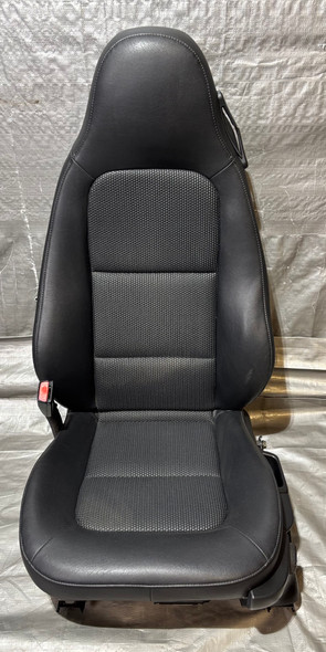 2000-2002 BMW Z3 Roadster Front Seats w/ Power Rails / Black Imitation Leather /   Z3038