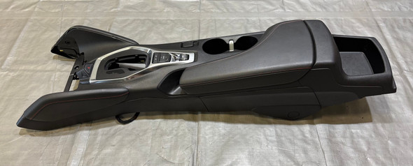 2019-2020 Chevrolet Camaro 2SS Center Console w/ Lid / Black Leather / Red Stitching /   CM003