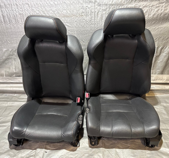 2004-2007 Nissan 350Z Convertible OEM Black Leather Seats / Pair /   5z030