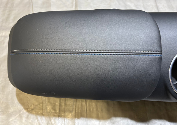 2024-2025 Ford Mustang GT California Special Center Console w/ Lid / Navy Pier Stitching /   FM202