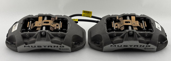 2024-2025 Ford Mustang GT S650 OEM 4 Piston Front Brembo Brake Calipers / Pair / Silver / 3k Miles FM202