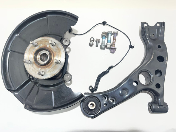 2023-2025 Toyota GR Corolla Passenger Front Knee Spindle Hub w/ Lower Control Arm / 31K GRC02