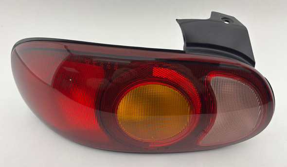 1999-2000 Mazda Miata Driver Tail Light  /   NB272