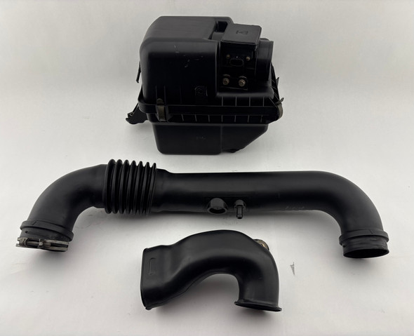1999-2000 Mazda Miata Air Intake w/ MAF  / 80K NB272