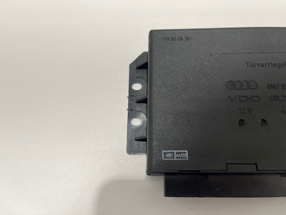 2003 Audi TT Convertible Comfort Access Theft Body Control Module / 8N7962267F /   T1036