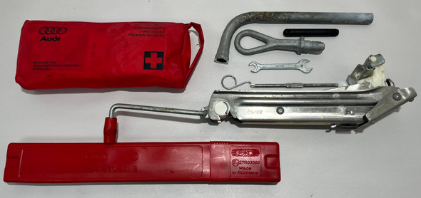 2000-2006 Audi TT 1.8l Emergency Tool Kit w/ Triangle / Jack / First Aid Kit /   T1036