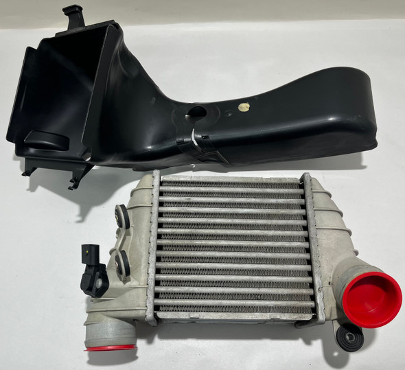 2001-2006 Audi TT 180hp 1.8l OEM Intercooler /   T1036
