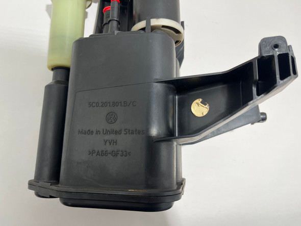 2012-2019 Volkswagen Beetle Fuel Vapor Charcoal Canister / 5C0201801C / 87K VB013