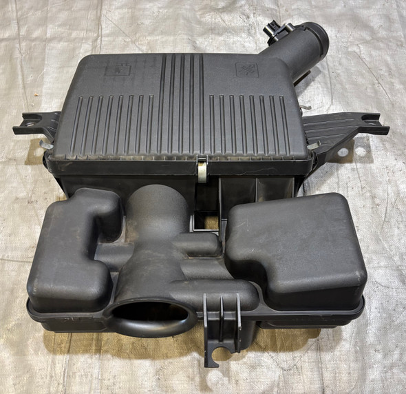 2006-2010 Saturn Sky Redline / Pontiac Solstice 2.4l Air Intake Air box w/ Intake Tube MAF /   PS075