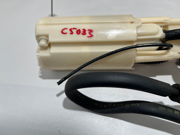 2003-2004 Chevrolet Corvette C5 Driver Side Fuel Pump Sending Unit / 10337590 / 41K C5033